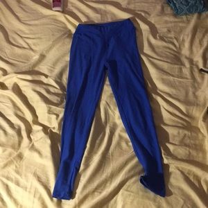 i am selling blue lula roe leggings